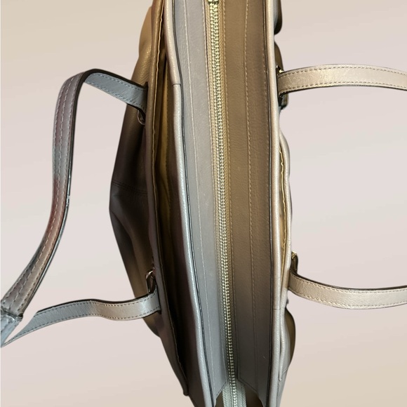 Coach Taylor Alexis Leather Carryall tote in champagne beige. EUC - Picture 7 of 7